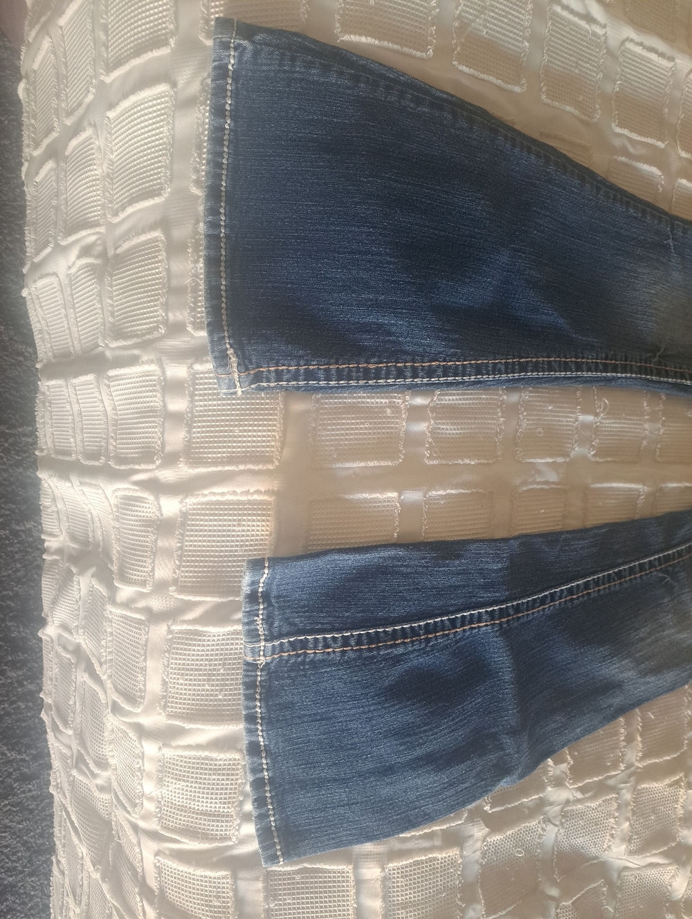 Vanity Jeans - Picture 4 of 6
